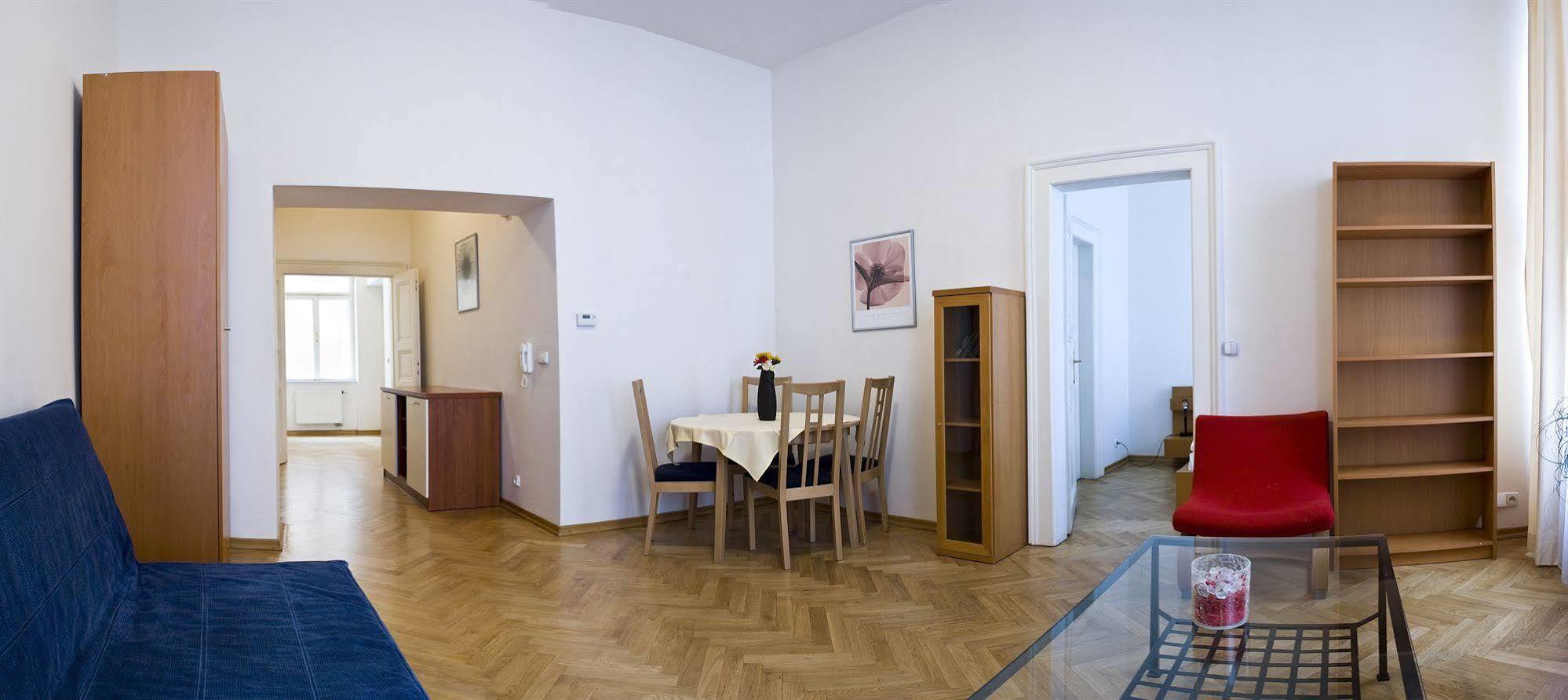 Ai Quattro Angeli Aparthotel Prague Exterior photo